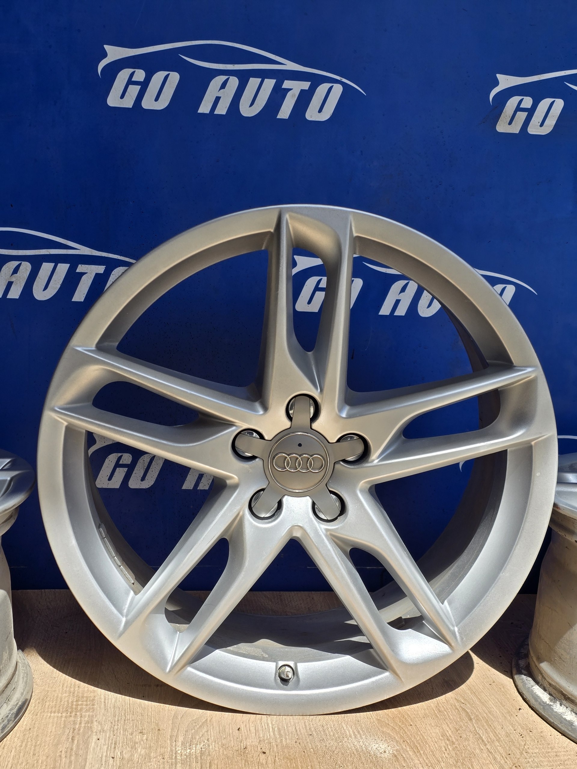 Диски R19 5x112 8j et39 dia66.5
