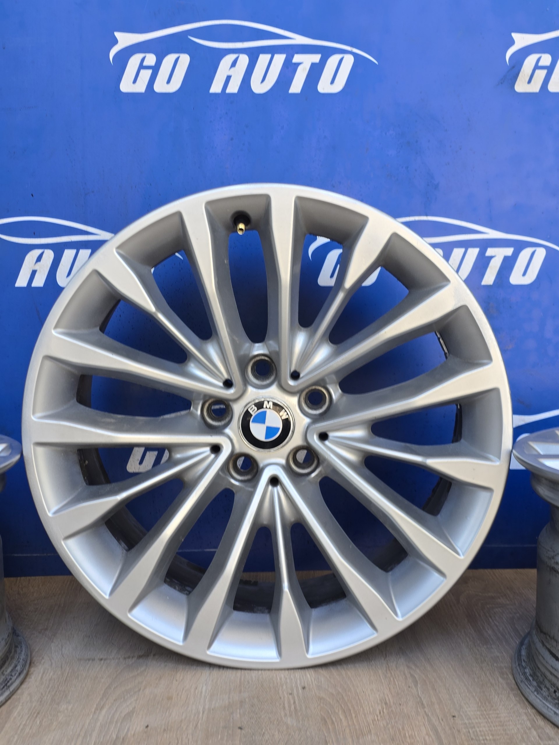 Диски R18 5x112 8j et30 dia66.6