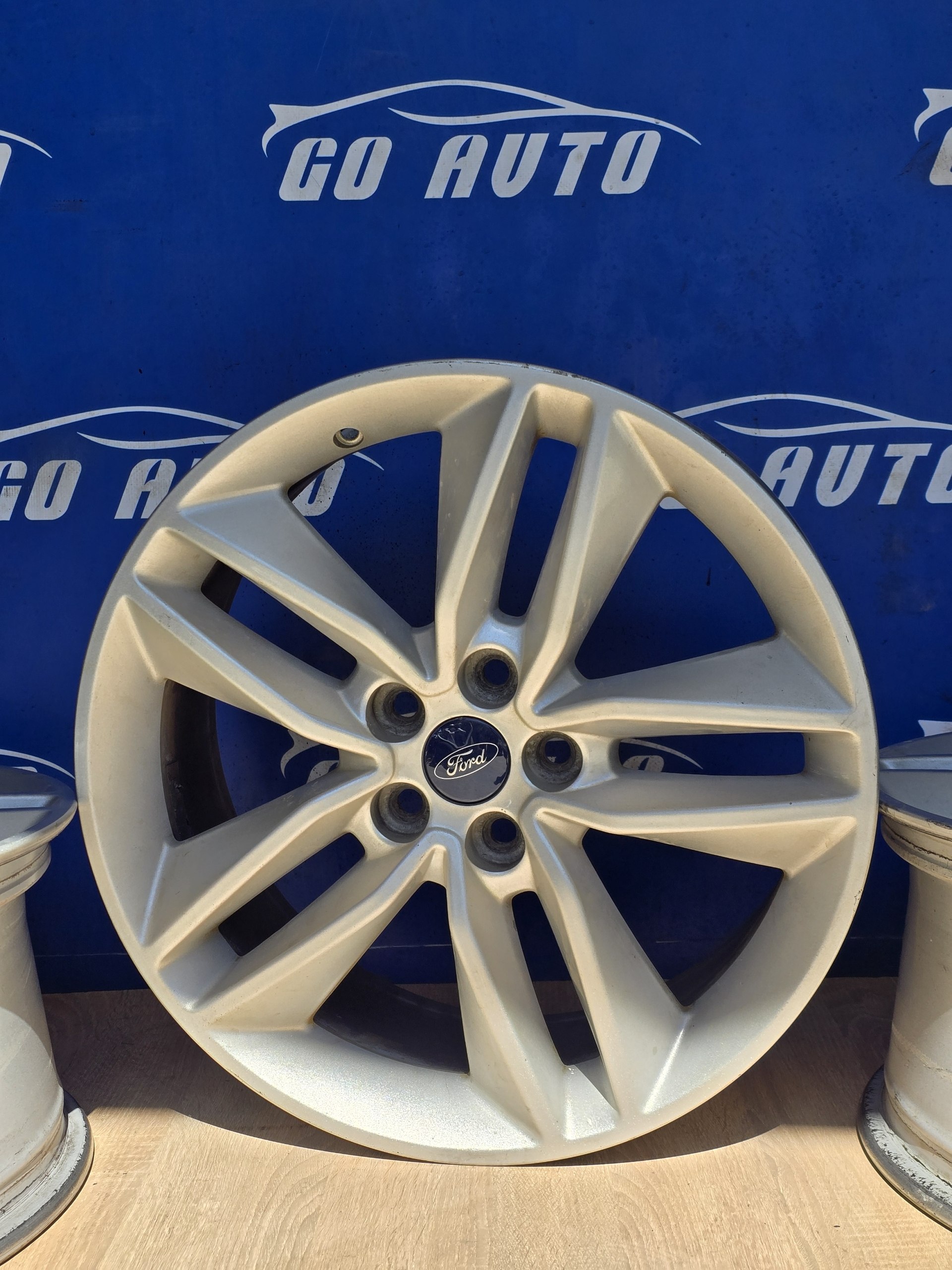 Диски R18 5x108 8j et52.5 dia63.4