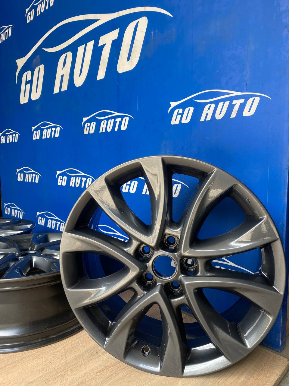 Диски R19 5x114.3 7j et50 dia67.1
