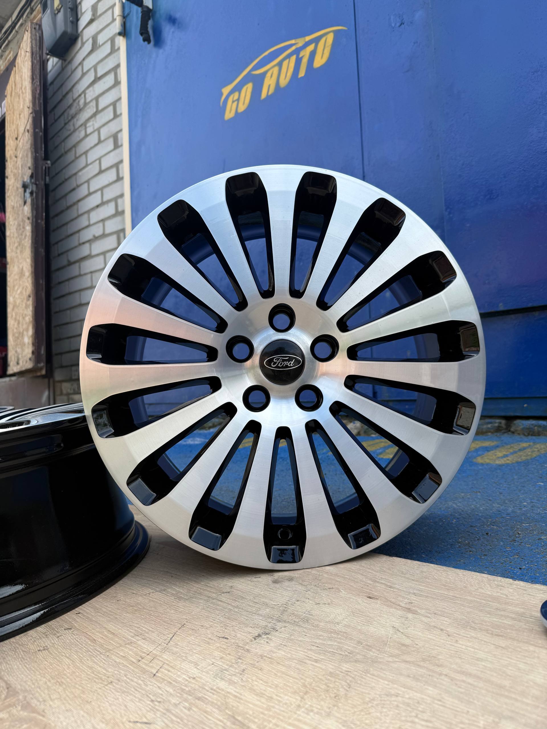 Диски R17 5x108 7j et50 dia63.4