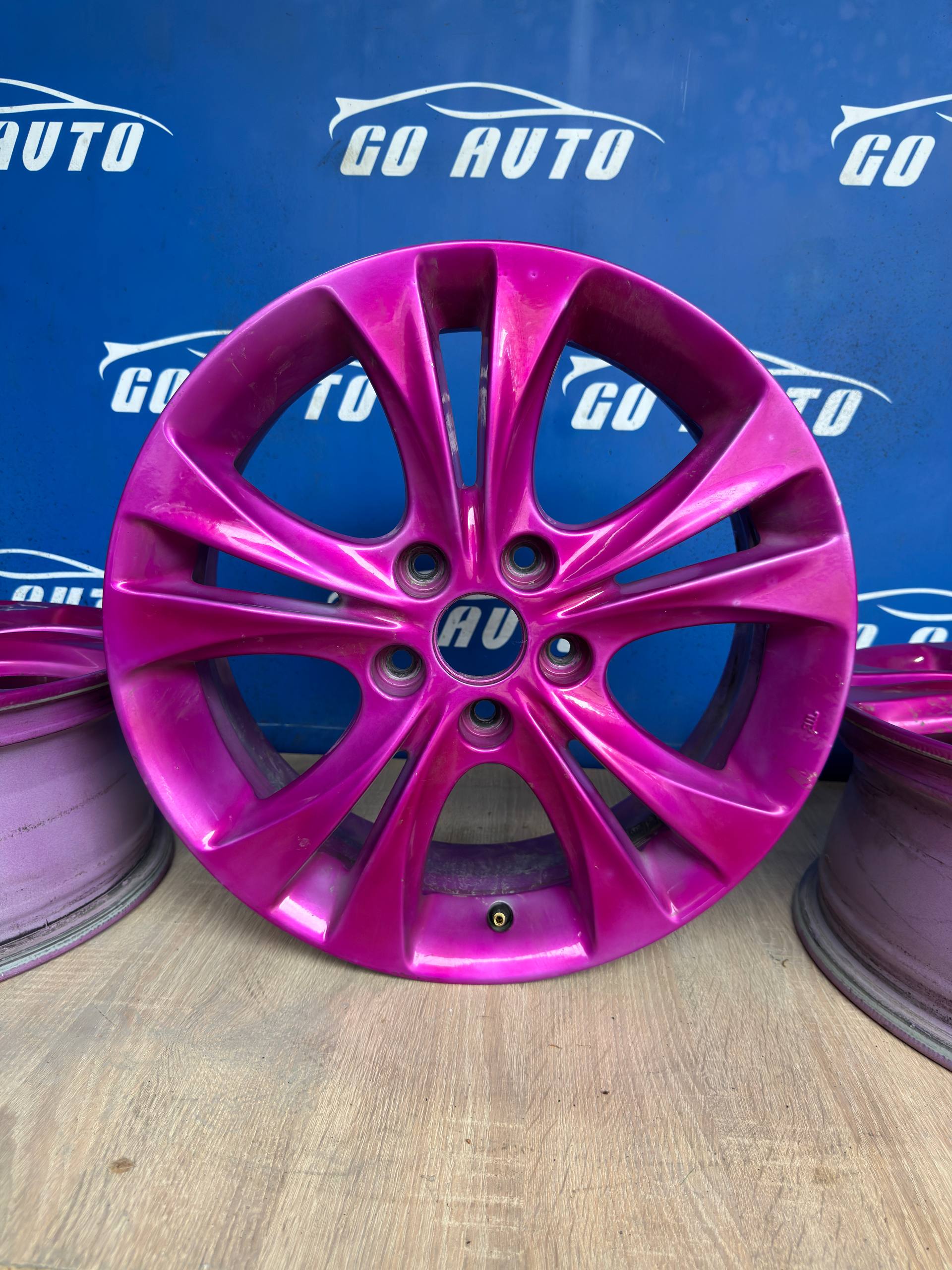 Диски R17 5x114.3 6.5j et45 dia67.1