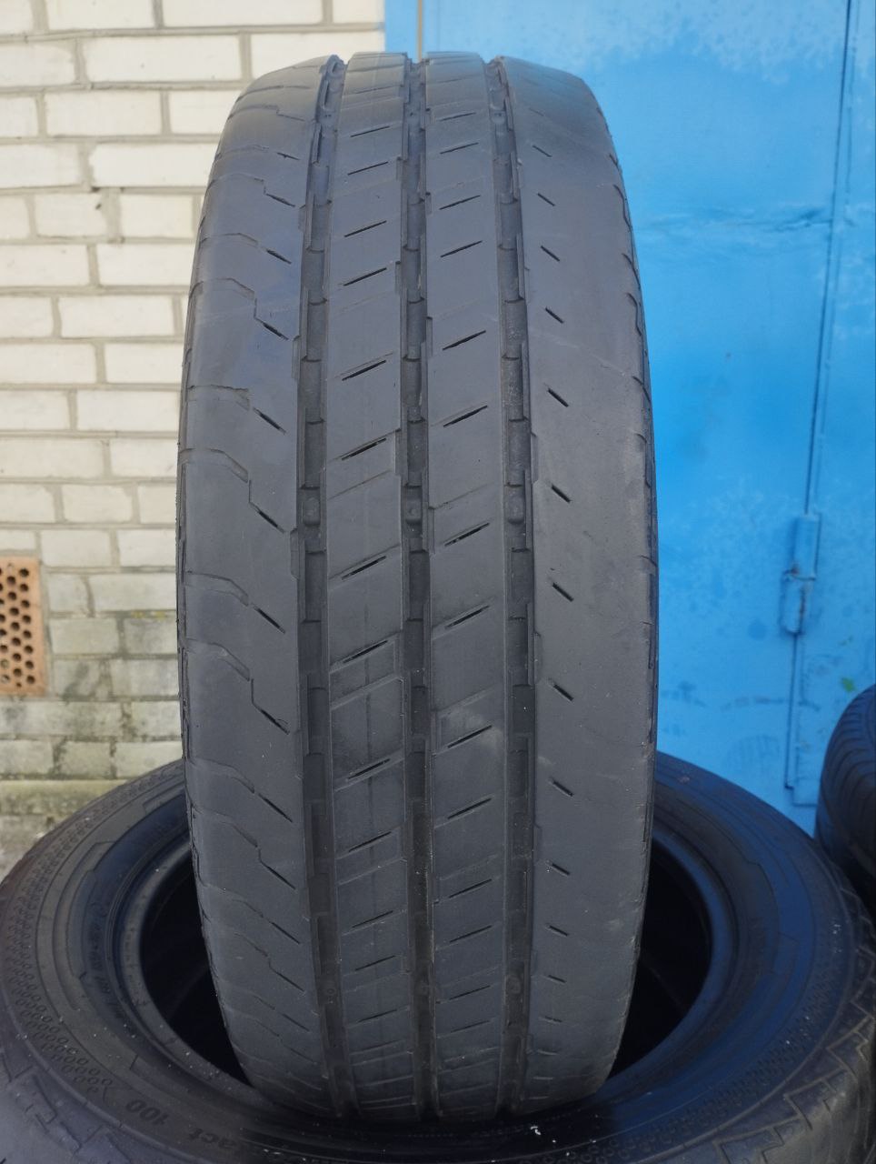 Вживані шини Continental ContiVanContact 1000 195/60/R16C 99/97H