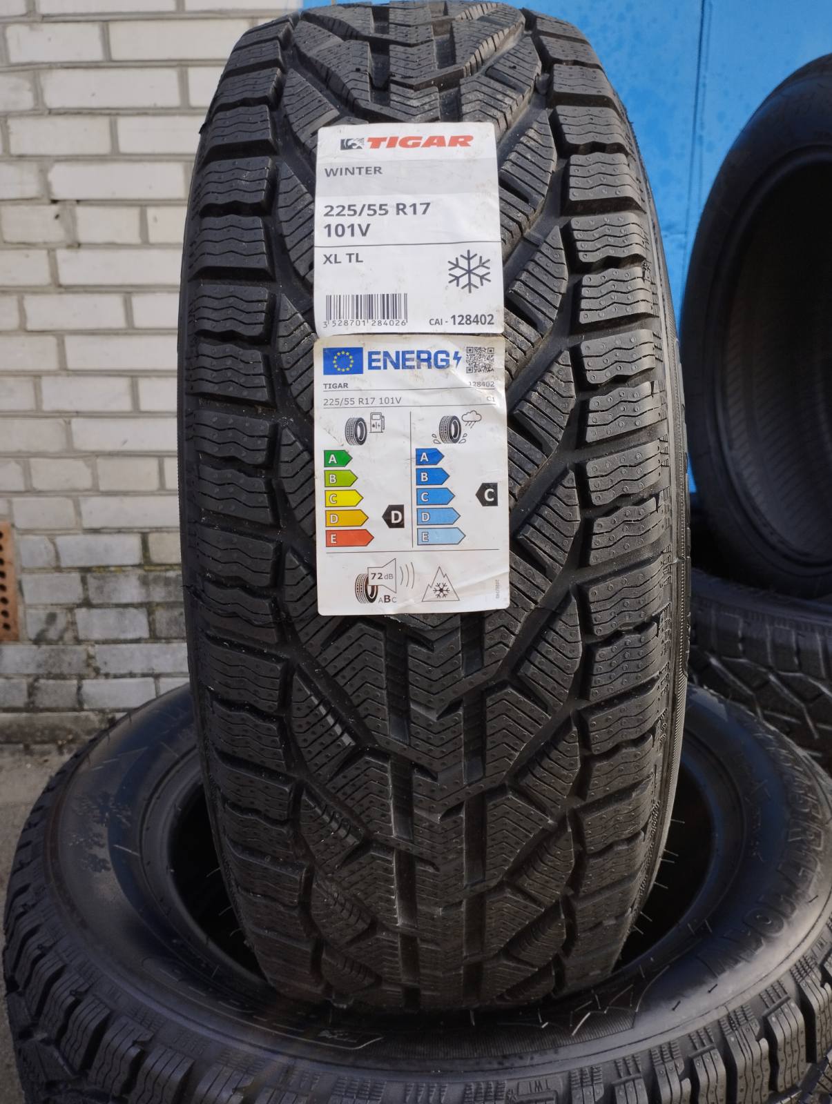 Зимові шини Tigar Winter 225/55 R17 101V