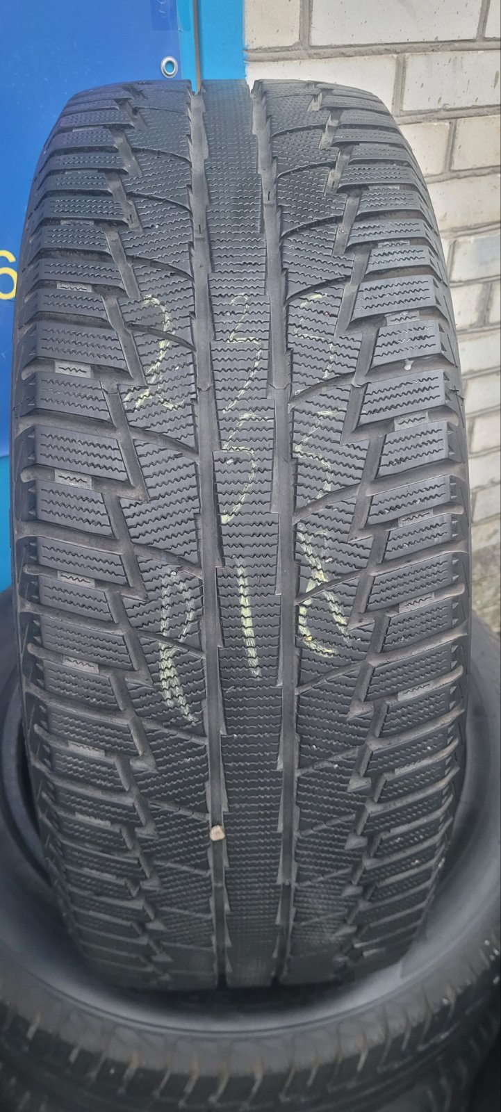 Fortuna Winter SUV 235/55R18 104H